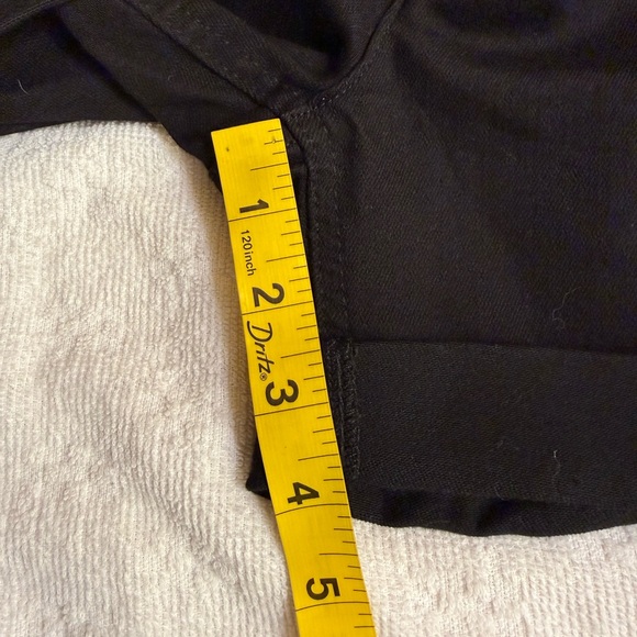 a.n.a Women's Black Ripped Jean Shorts - Picture 8 of 8